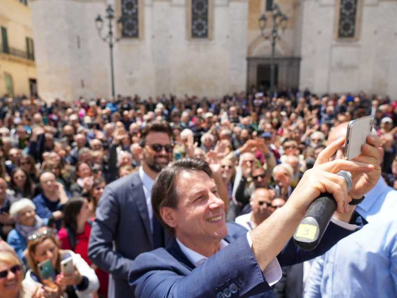 Conte: "La Rai era al 70 per cento del Pd e accusano me di filare con Meloni?"
