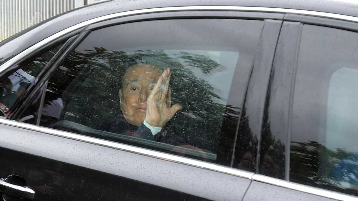 Immagine di Parla Berlusconi: "Ora rinnovo Forza Italia. Renzi? Scelga il nostro campo"