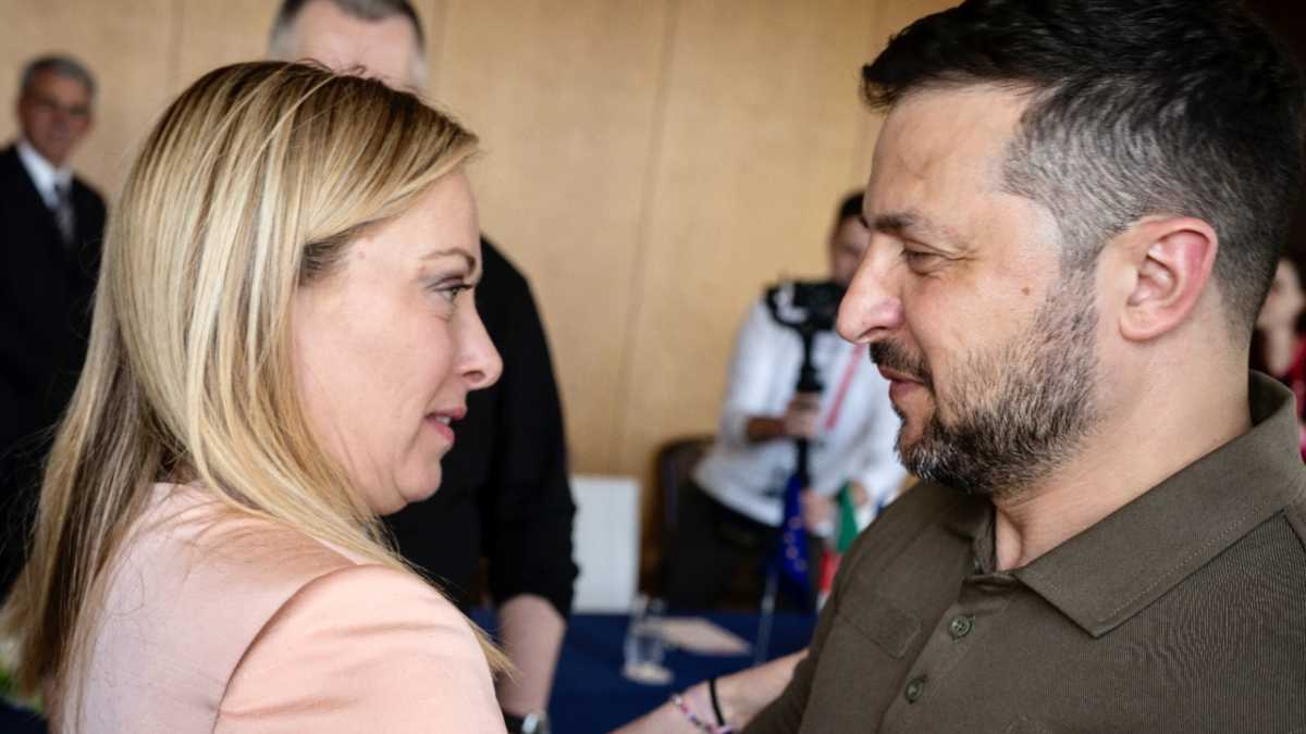 Immagine di Zelensky è atterrato al G7. E incontra Meloni