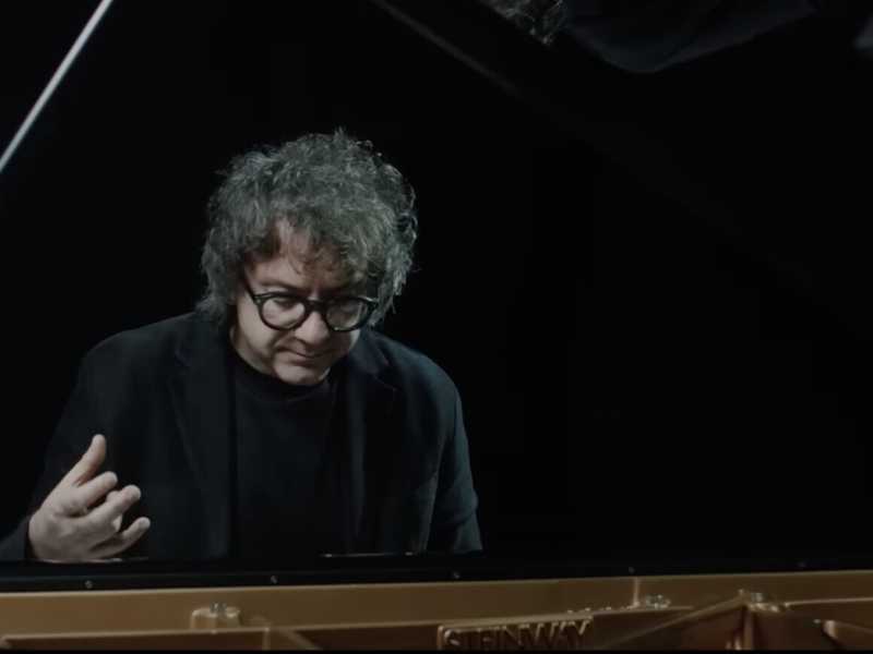 "Sono un napoletano del nord. La mia musica? E' anche pop". Intervista a Remo Anzovino