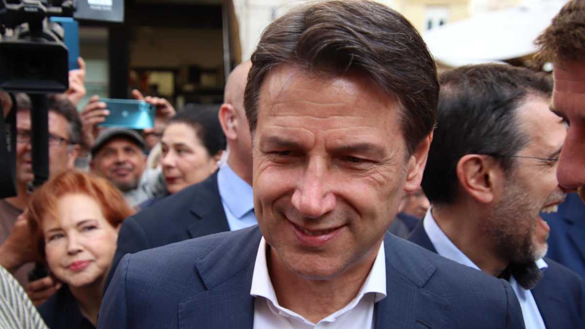 Immagine di All’armi son fascisti! Anzi no. Il contributo del M5s a Meloni sulla Rai