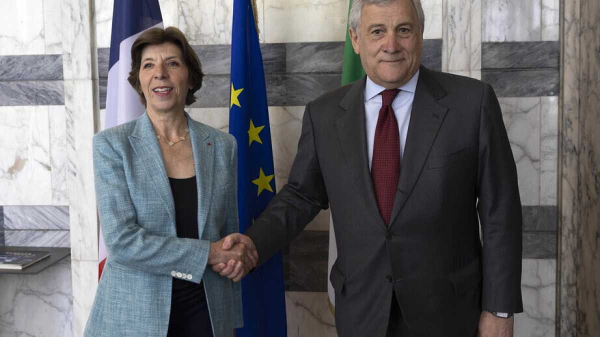 Immagine di La ministra francese Colonna sigla la pace con l'Italia sui migranti: "Ora risposte comuni"