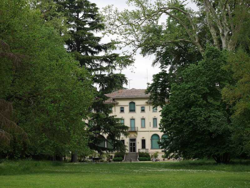 Villa Magnani (Wikipedia)