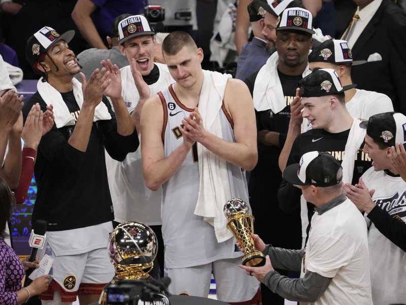 Nikola Jokic dopo aver vinto la finale di Conference (LaPresse)