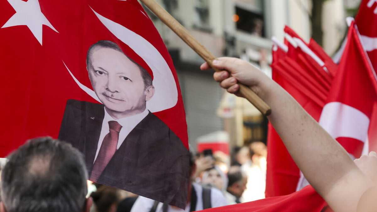 Immagine di Erdogan vuole iniziare la sua rivoluzione da Istanbul, la città persa. Non ha soldi, solo ideologia