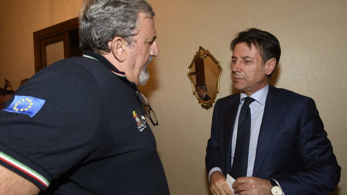 Immagine di Brindisi torna a destra: vince Marchionna, ko l’asse giallo-rosso di Emiliano e Conte