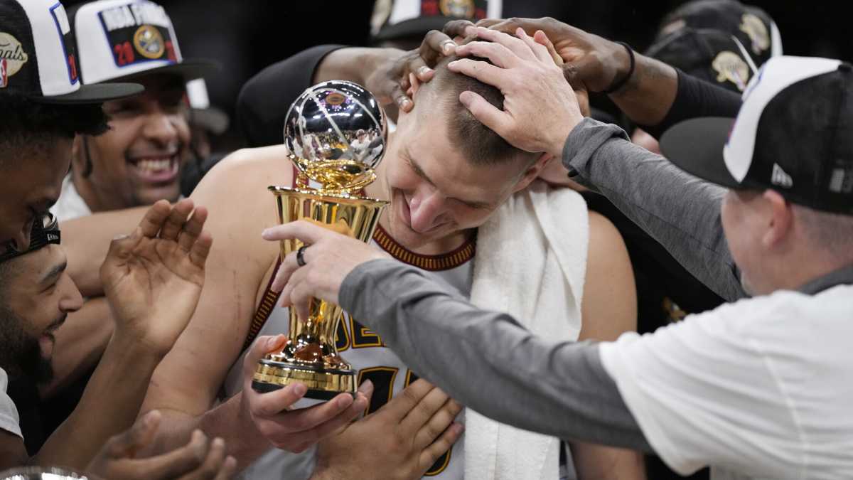 Immagine di La flemma di Nikola Jokic ha reso facile l’impossibile
