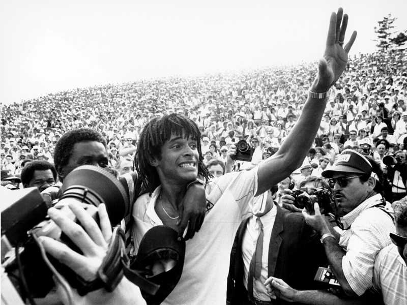 Quarant'anni dopo, ancora al Roland Garros. Un pomeriggio con Yannick Noah