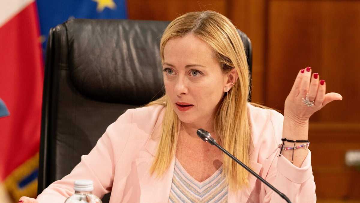 Immagine di Meloni riapre il confronto con i sindacati: "Facciamo insieme le scelte giuste. Il governo c'è"