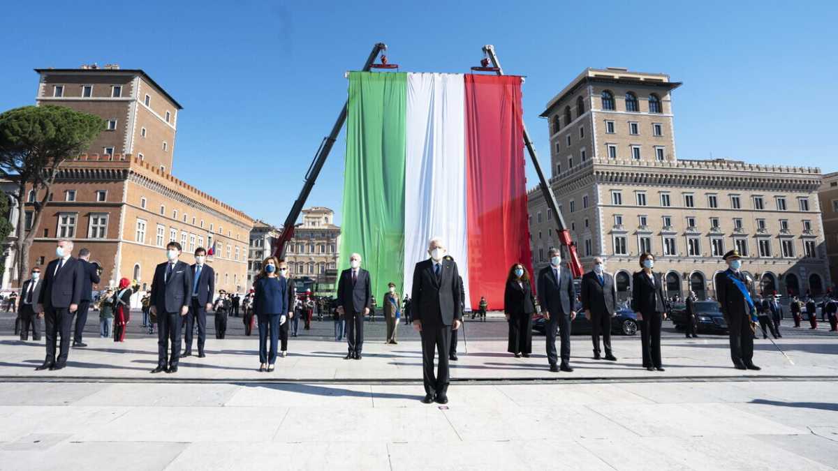 Immagine di Snobbata e spostata, alla fine la festa del 2 giugno si è ripresa la scena