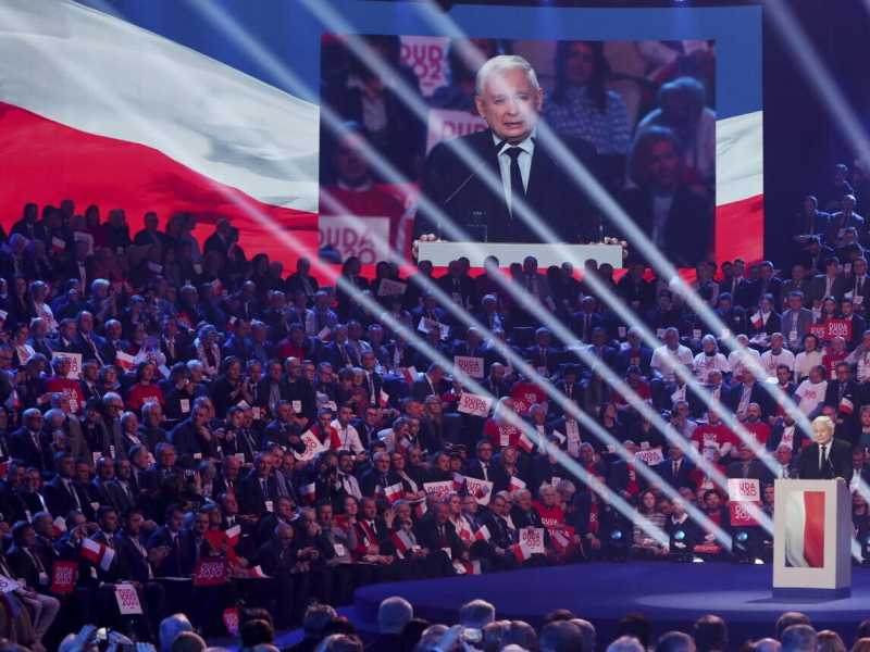 L'idea putiniana di Kaczynski per colpire l'opposizione