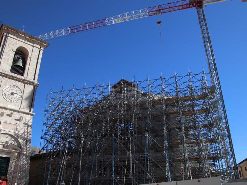 “Condannato e sospeso come un mafioso per aver tentato la ricostruzione”. Parla il sindaco di Norcia