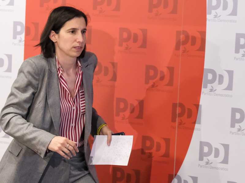 Cade il governo Sanchez. Accidenti, proprio ora che il Pd aveva trovato il suo modello!