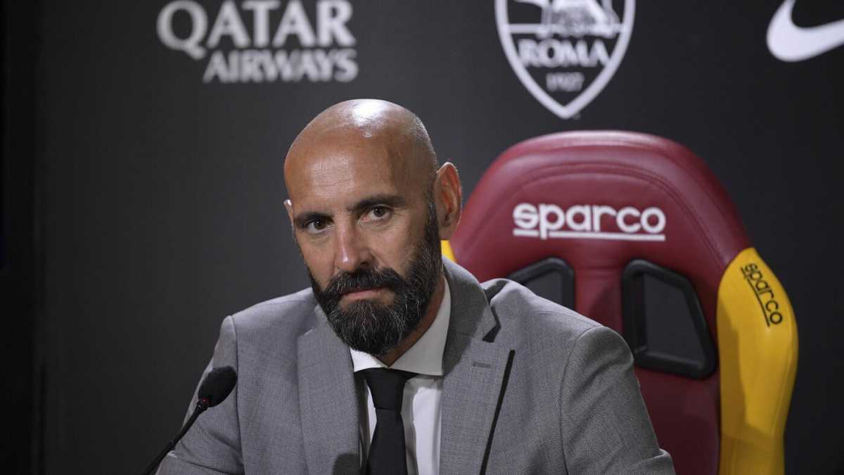 Immagine di Nella finale di Europa League, la Roma contro il Siviglia rincontra il suo distruttore: Monchi