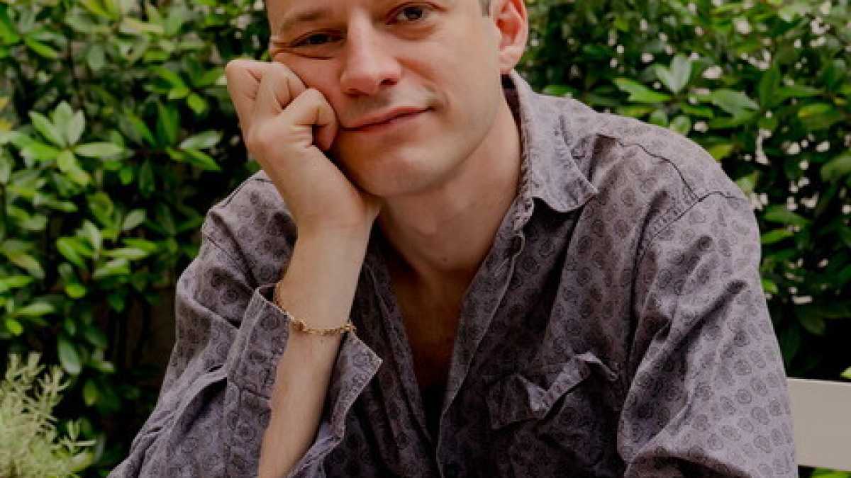 Immagine di Luca De Leva e la sua Thyself Agency, agenzia di viaggio nell’ignoto