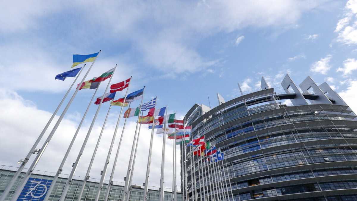 Immagine di Il Pd si spacca in Europa sulla produzione di munizioni e armi per l'Ucraina