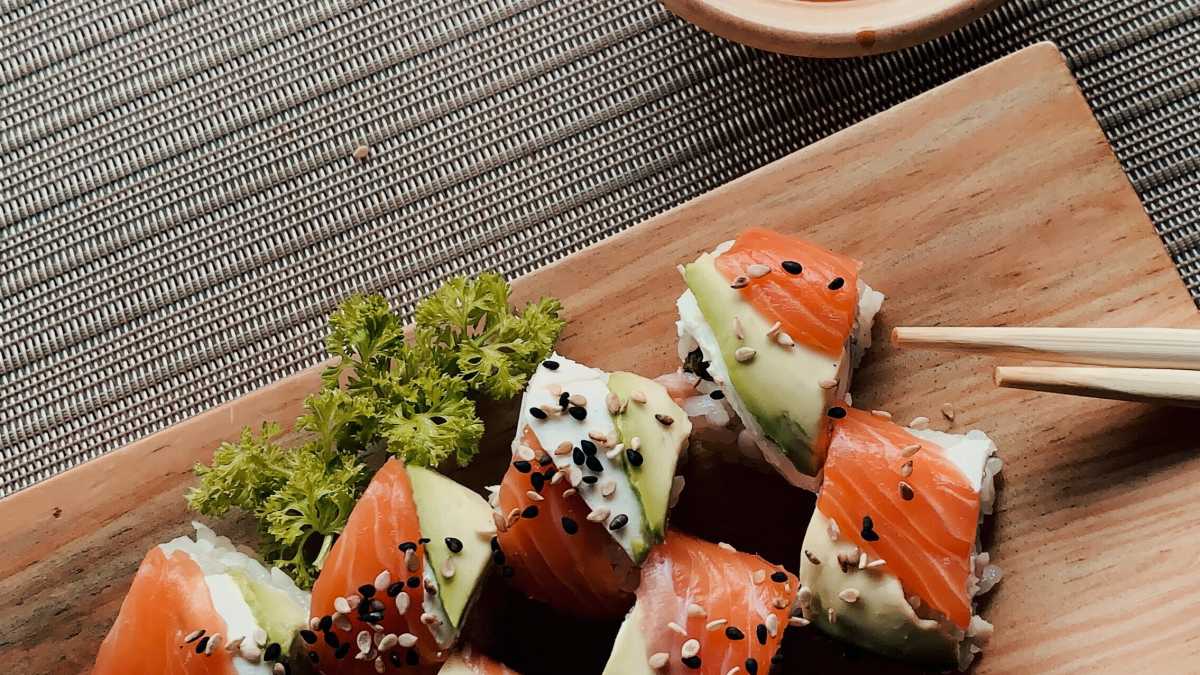Immagine di Il cibo italiano sarebbe sacro? Ma se siamo (ahimé) i primi mangiatori di sushi in Europa