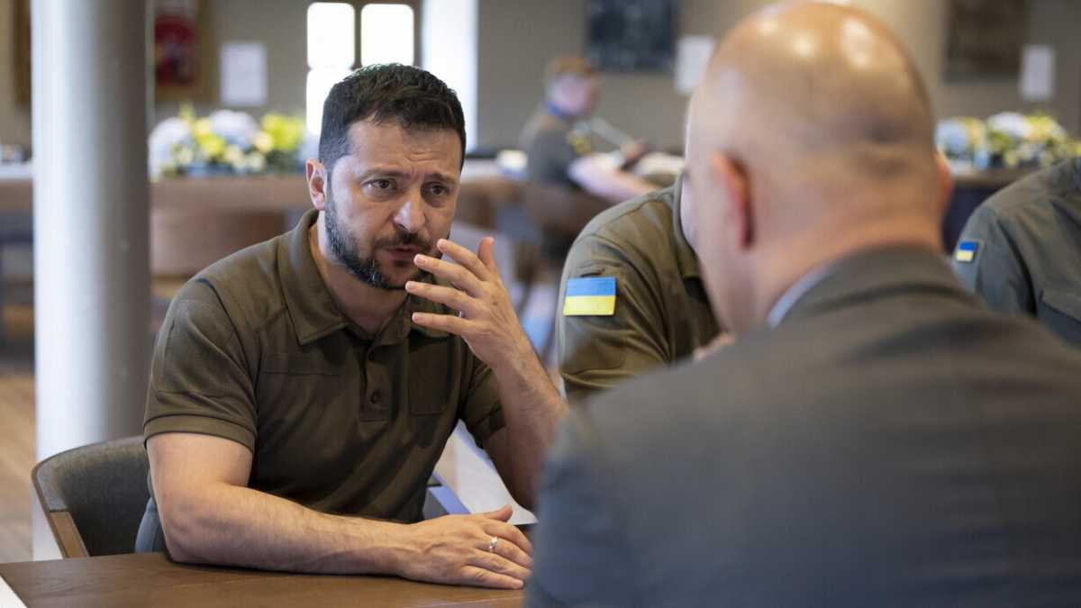 Immagine di In Moldavia Zelensky chiede una prospettiva per la Nato. Ma gli alleati sono divisi
