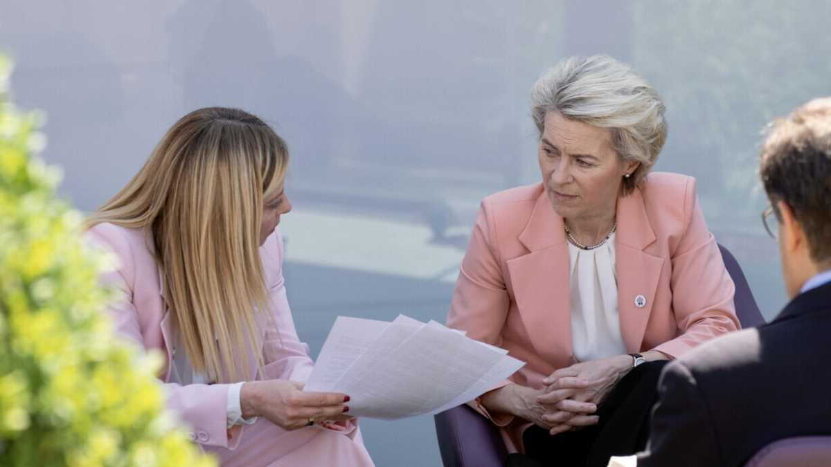 Immagine di Pnrr e Corte dei conti, botta e riposta tra Bruxelles e Palazzo Chigi: "Polemiche politiche strumentali"