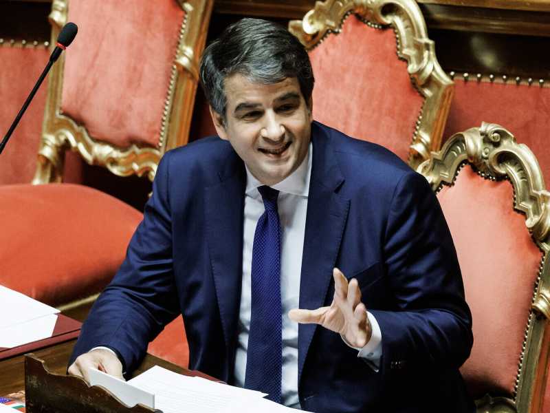 Ma quale bavaglio. Per Meloni semmai il guaio sarà spiegare a Bruxelles la svolta sulla Corte dei conti