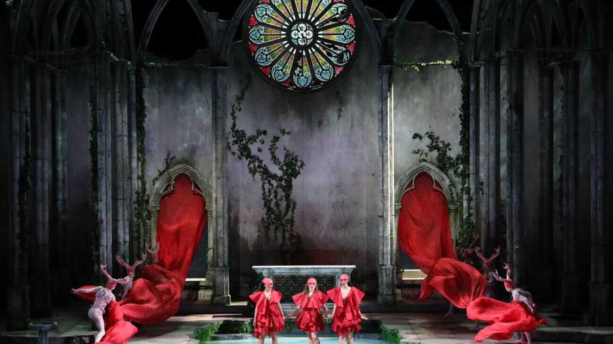 Immagine di Alla Scala di Milano riecco le sirene. Il mito perfetto per la fluidità di oggi