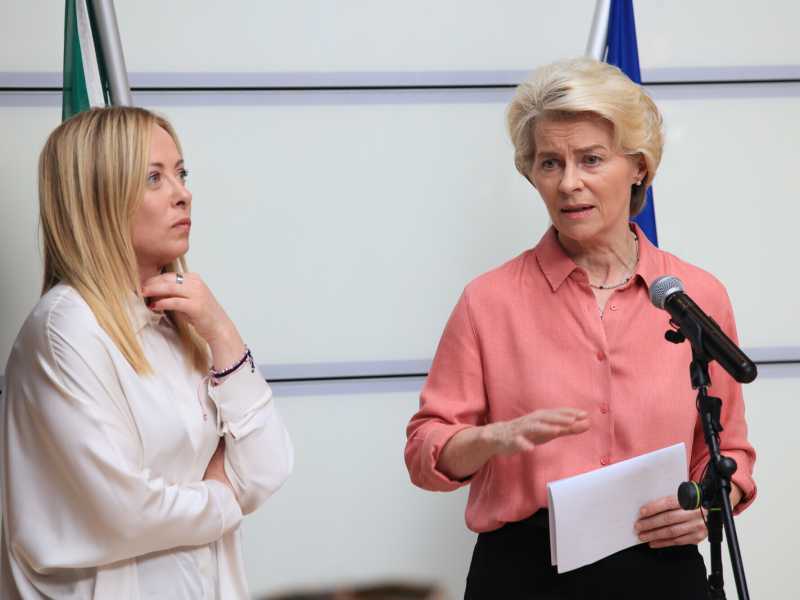 Sul Pnrr l'Italia si fa male da sola. Ecco perché Meloni è in affanno nelle trattative con Bruxelles