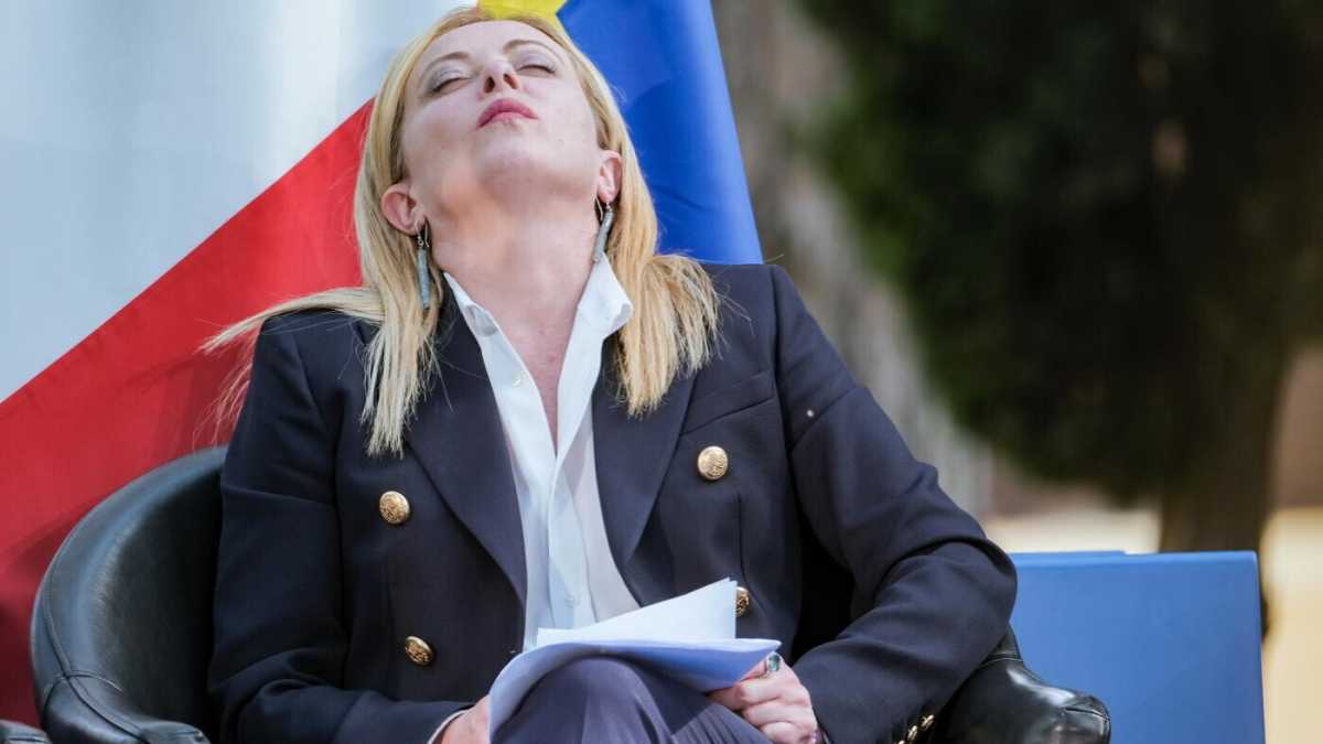 Immagine di Meloni e le riforme: "Sul premierato pronta al referendum, non mi fido del Terzo polo"