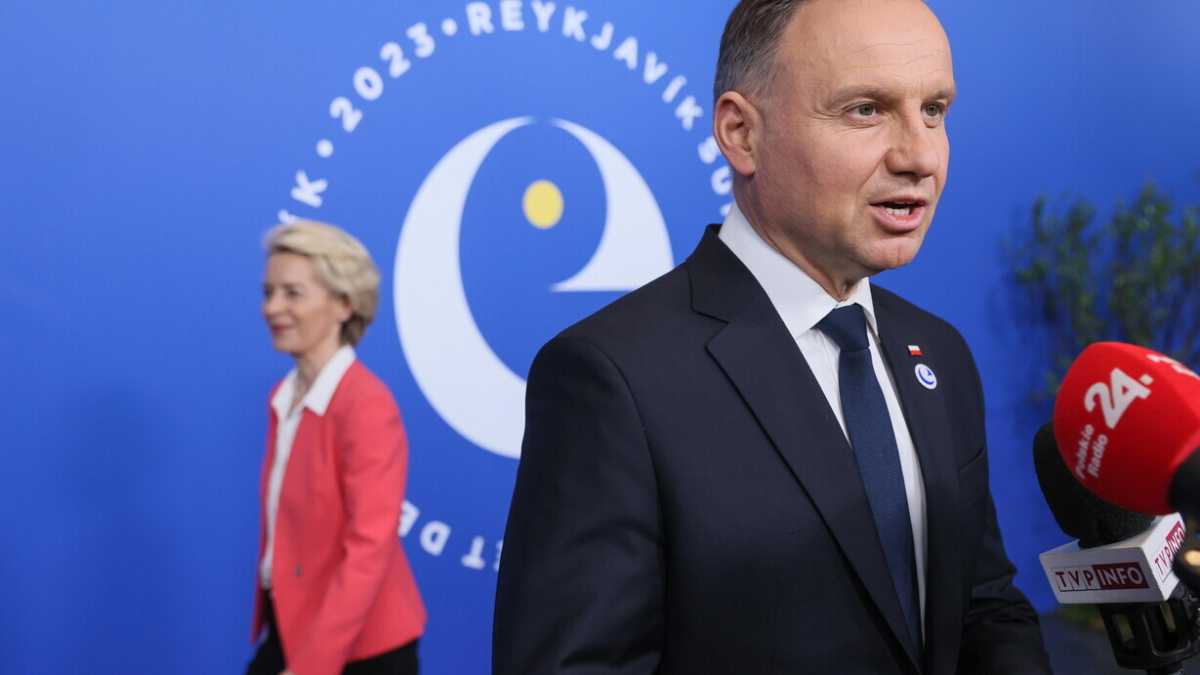 Immagine di Bruxelles contro Varsavia: fermare la deriva putiniana