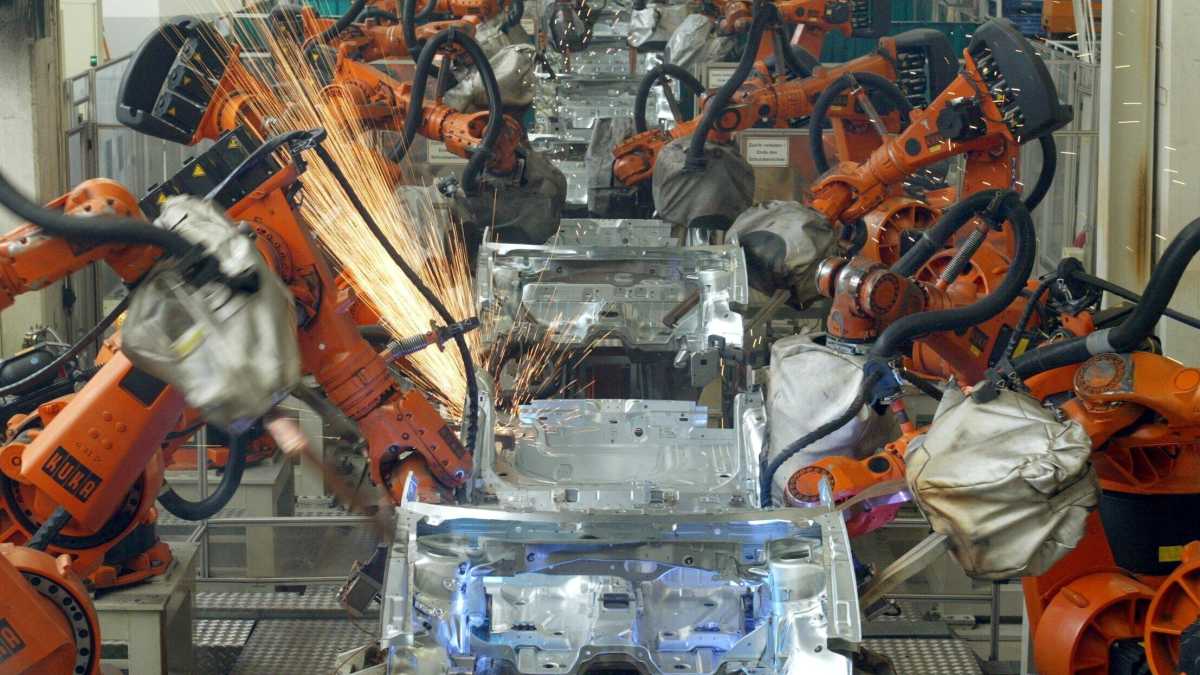 Immagine di L'industria frena. Solo il Pnrr può rilanciarla