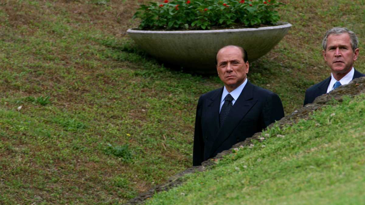 Immagine di Berlusconi parla al Foglio dopo l'11 settembre: “La libertà occidentale deve essere protetta”