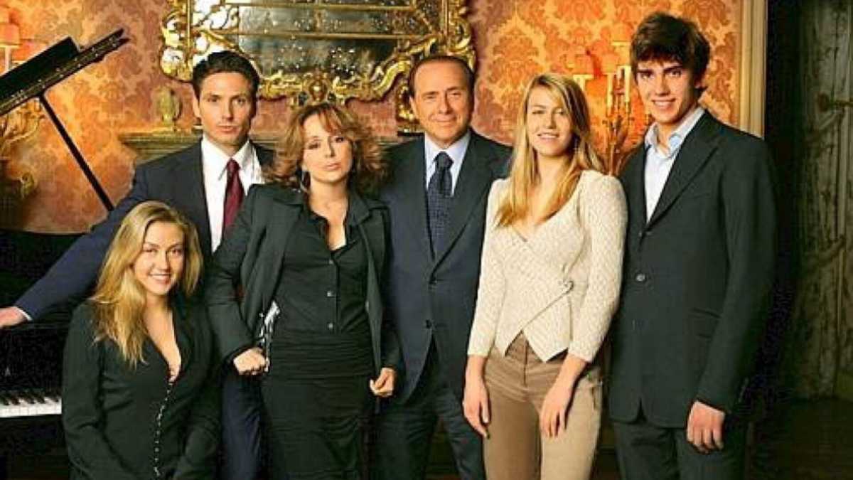Immagine di L’albero del Cav. Genealogia dei Berlusconi