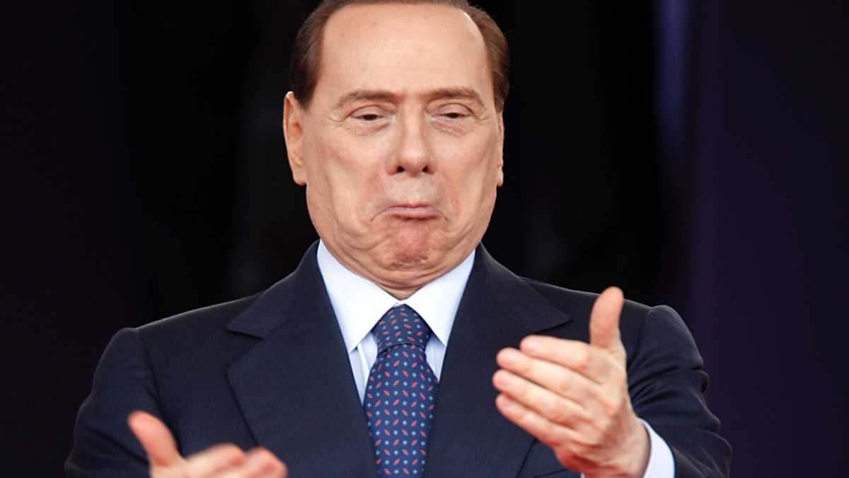 Immagine di È già nostalgia di un’èra in cui i comici compravano casa con le battute su Berlusconi
