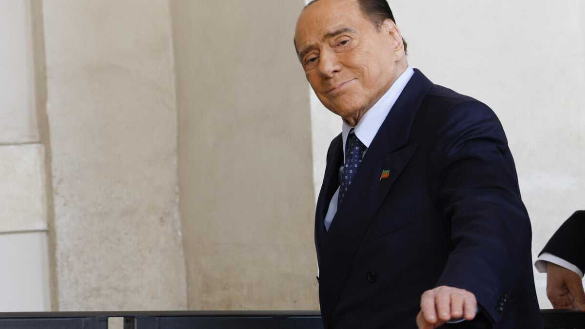 Immagine di "Godere il bello della vita". Silvio Berlusconi nella grande omelia di mons. Delpini