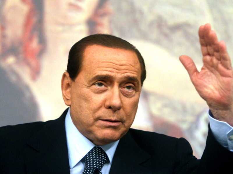 La terribile nostalgia del Cav. che unisce tutti gli anti berlusconiani