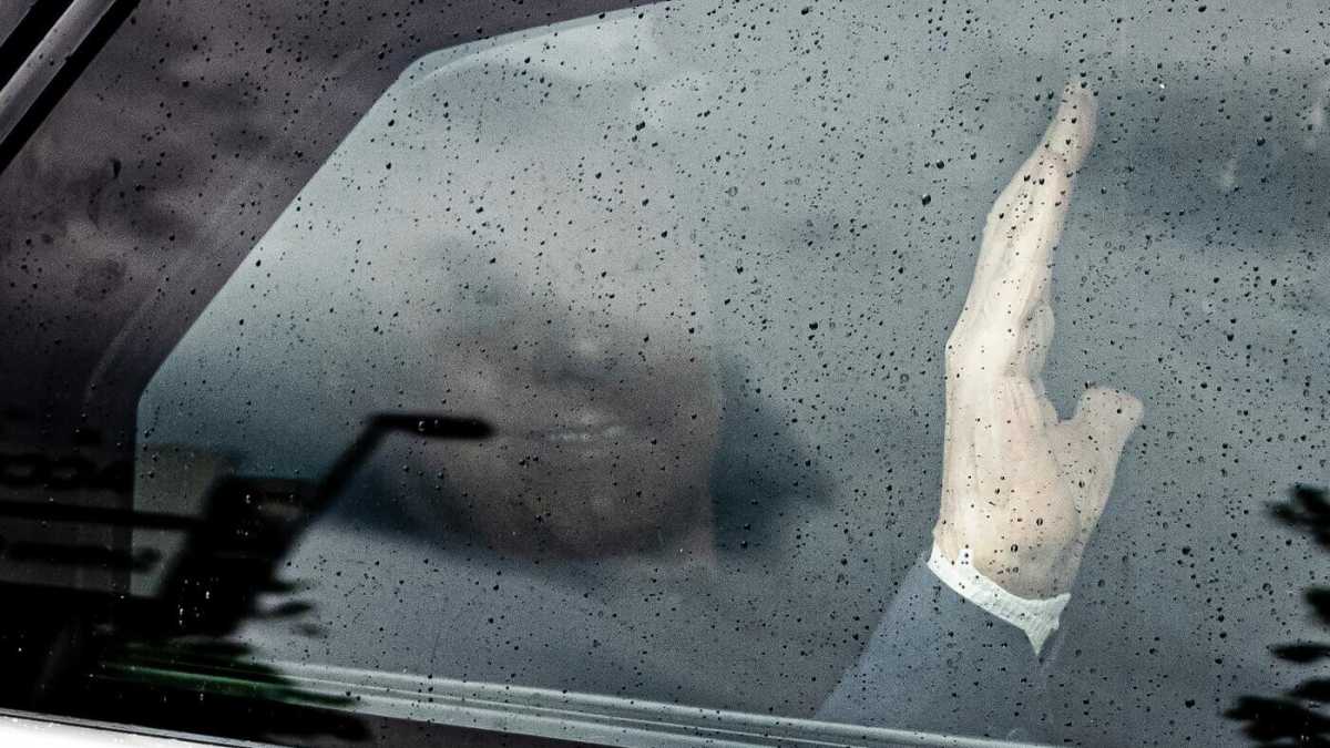 Immagine di Il funerale di Berlusconi come una rivincita della tv generalista. Forse è fiction, ma fa piangere