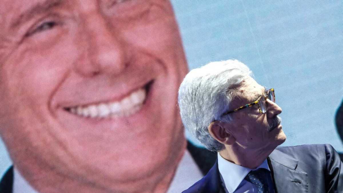 Immagine di D’Alema e gli altri che oggi riconoscono l’assedio giudiziario al Cav.