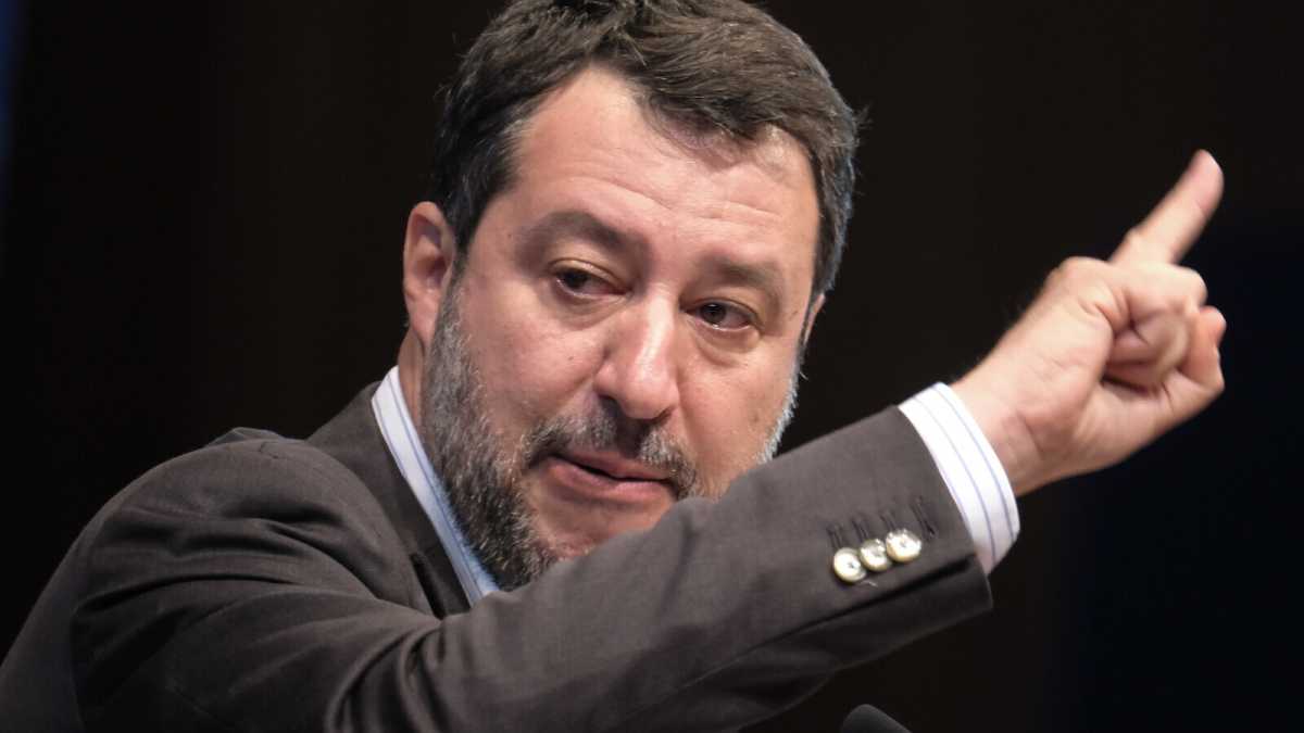 Immagine di Meloni punta al centro? E Salvini torna a cercare spazi a destra