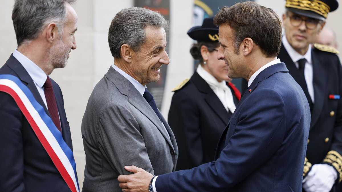 Immagine di Trame di rimpasto e alleanze a Parigi, con i consigli di Sarkò