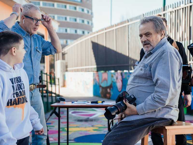Oliviero Toscani a Casoria, in uno scatto pubblicato sulla pagina Facebook di Smean Energy