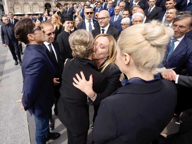 Partito e Mediaset, le rassicurazioni di Meloni a Marina Berlusconi. E dentro FI patto Tajani-Ronzulli