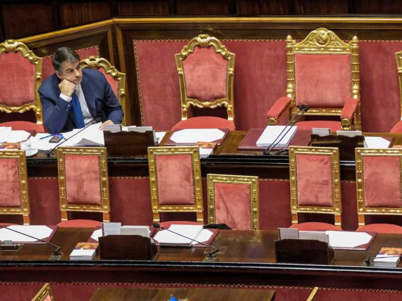 Pnrr, Mes e Coesione. Così si allunga la catena dei ritardi di Fitto e Meloni