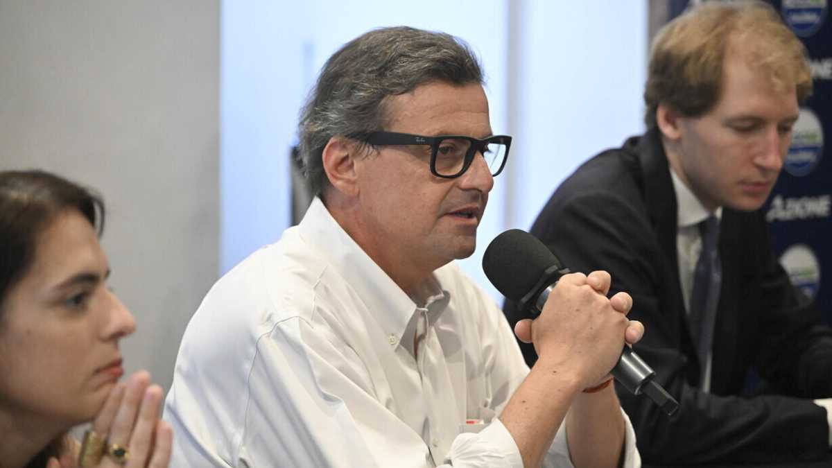 Immagine di Calenda attacca Gualtieri: "In seicento giorni a Roma non si è fatto nulla"