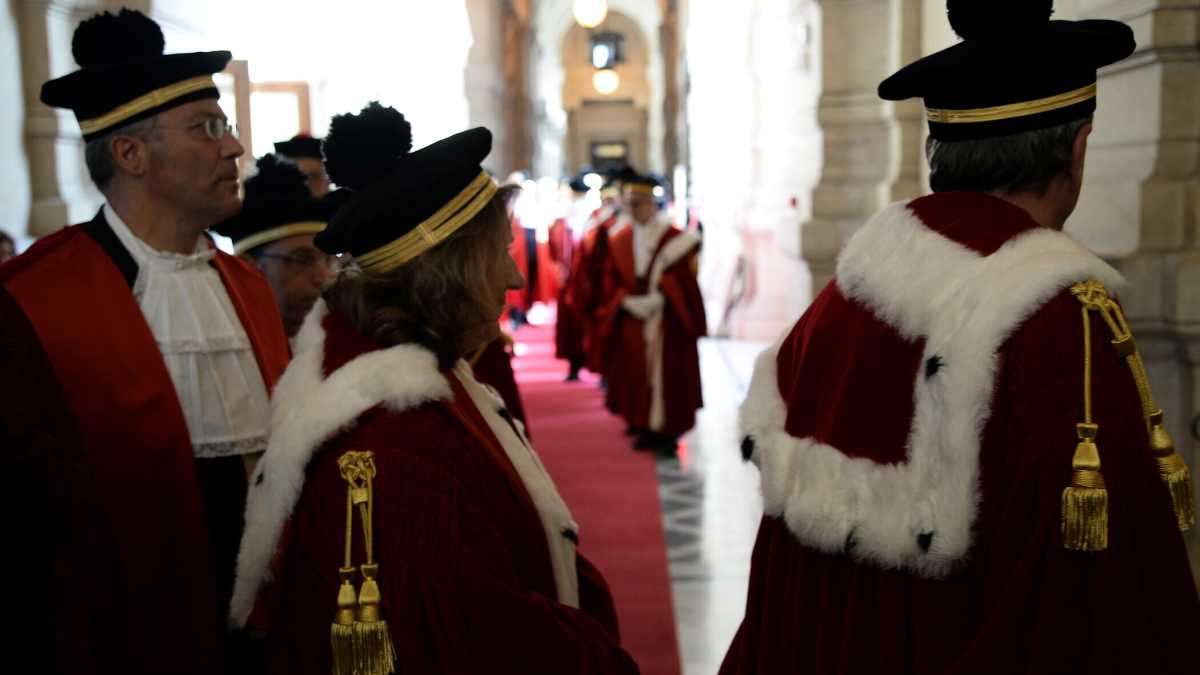 Immagine di Complottisti e complottatori. Il caso Davigo e la mentalità cospirazionista nella magistratura