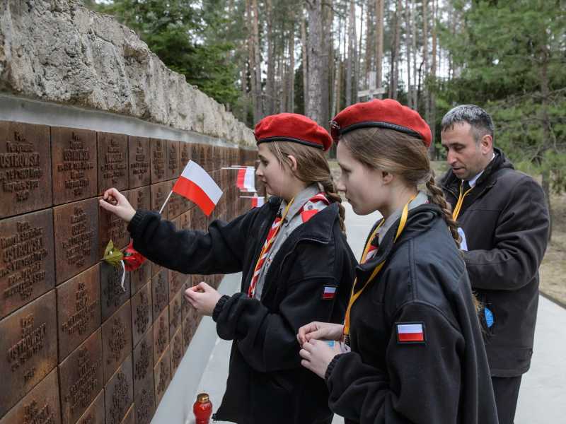 Mosca riscrive la storia di Katyn, con le parole di tanti anni fa