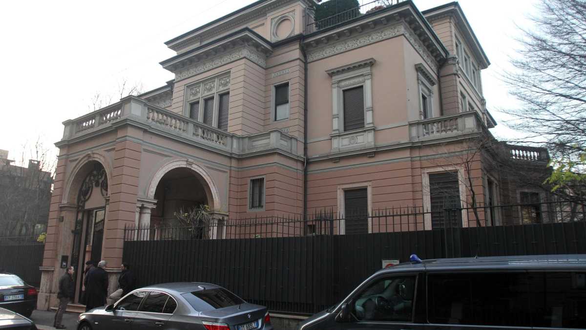 Immagine di Urbanistica berlusconiana. La sera andavamo in via Rovani