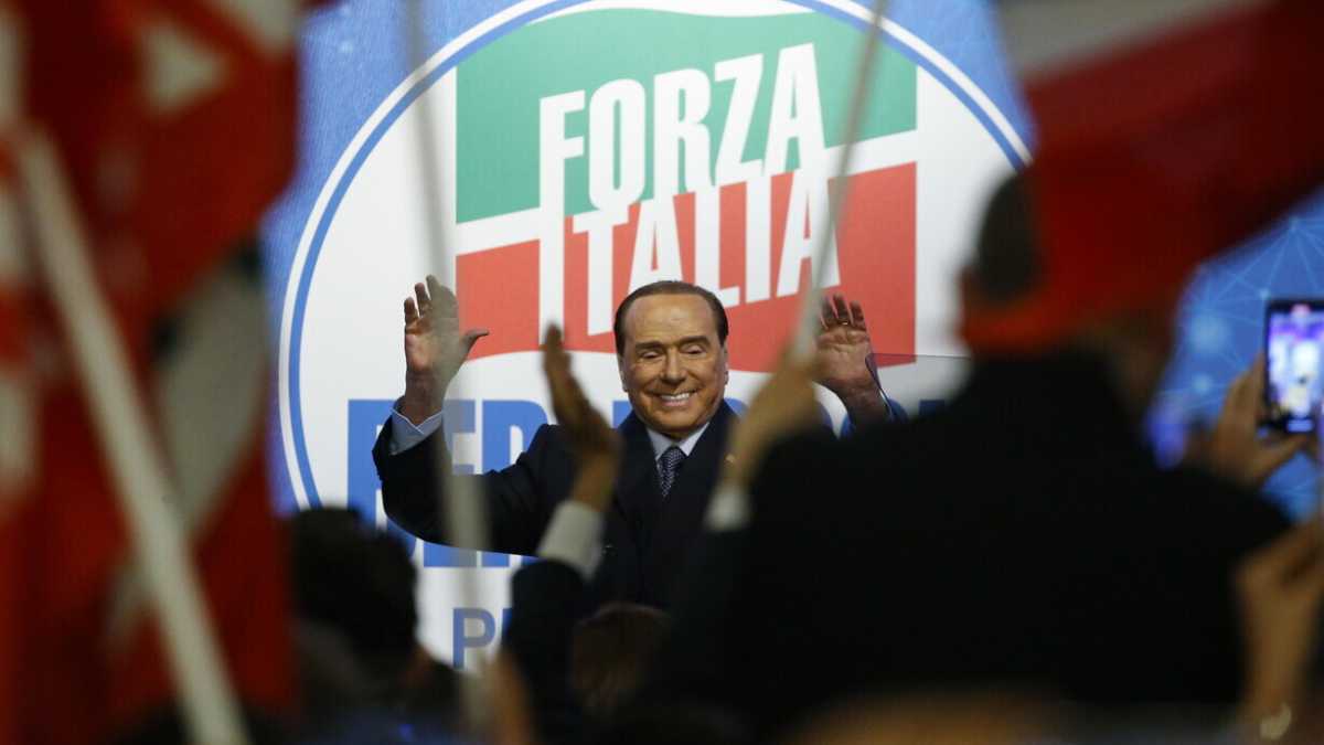 Immagine di La commedia del Cav. Buttafuoco racconta la vita anomala dello Stregatto Silvio