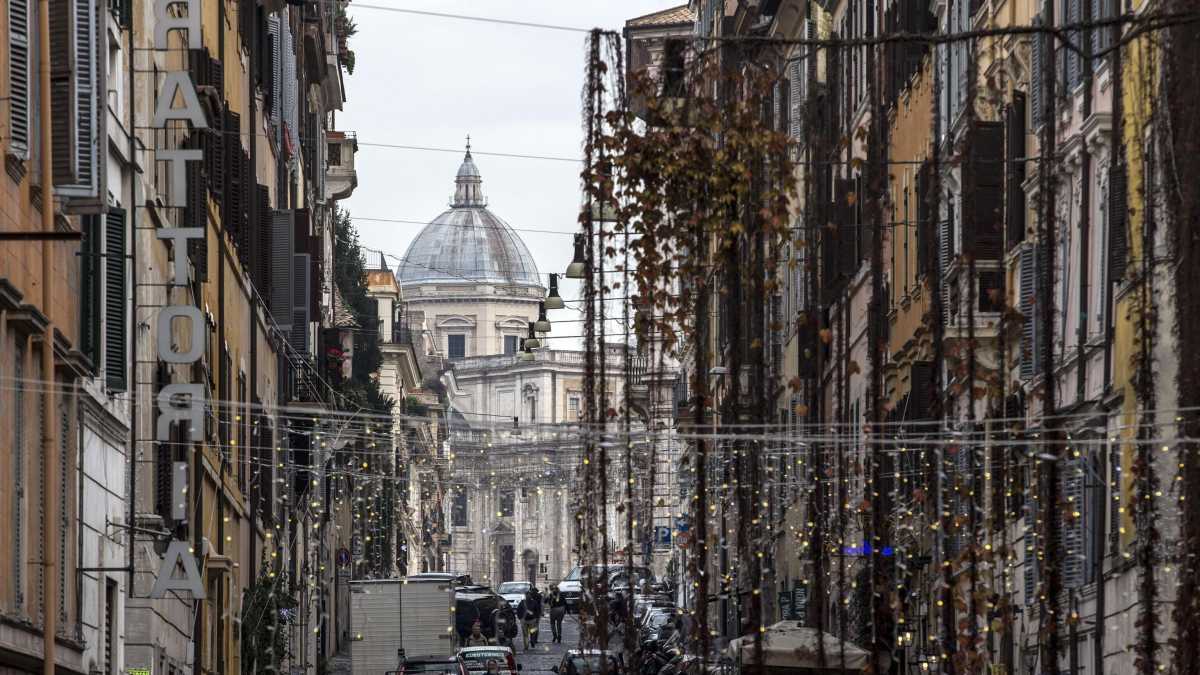 Immagine di Black panther ed Ezra Pound. Un quartiere spiega l’italia degli estremi