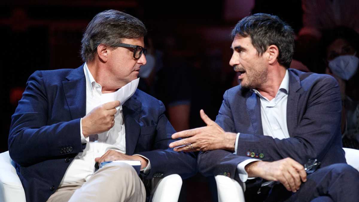 Immagine di Quelle riunioni impensabili di Calenda coi grillini e i fedelissimi di Fratoianni sul salario minimo