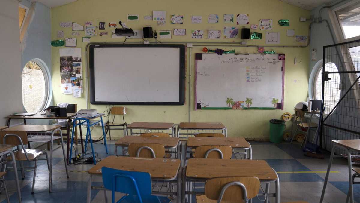 Immagine di La prof assente da scuola per vent'anni è finita sui giornali per il motivo sbagliato