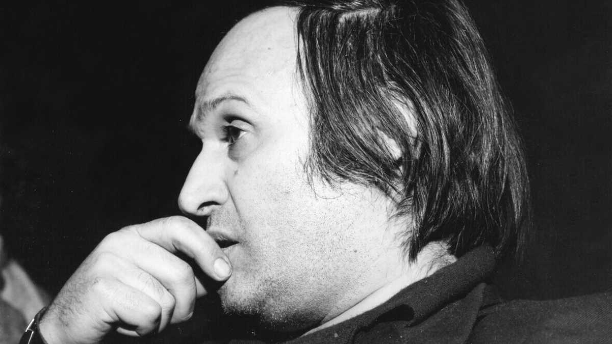 Immagine di Mario Schifano a tutto schermo nella mostra alle Gallerie d’Italia di Napoli